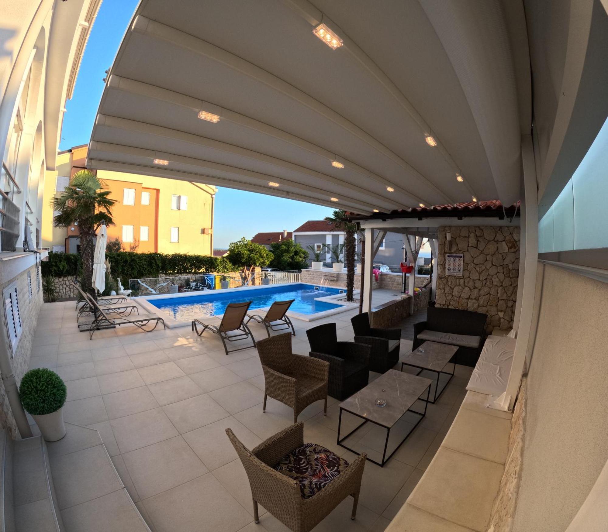 Apartments Sun Dance With Heated Pool 노바야 외부 사진